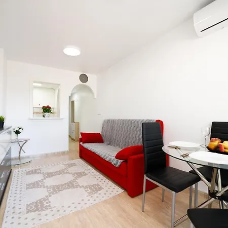 Apartment прекрасная где есть бассейн и парковка Torrevieja