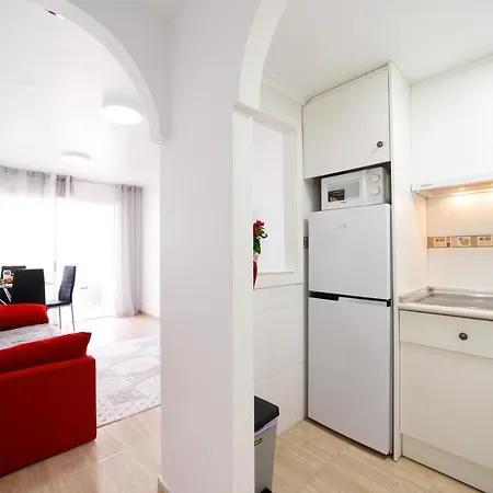 прекрасная где есть бассейн и парковка Apartment Torrevieja
