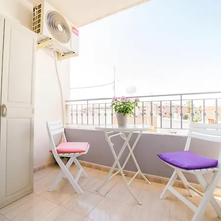 Apartment прекрасная где есть бассейн и парковка