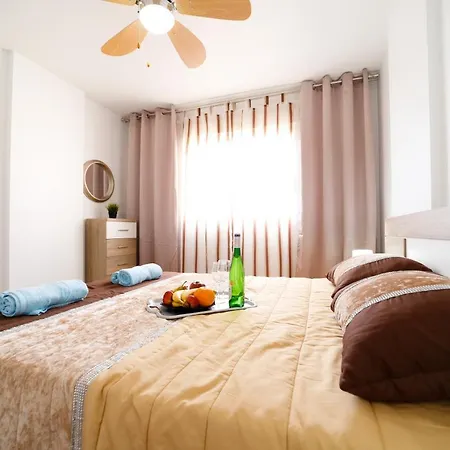 Apartment прекрасная где есть бассейн и парковка *