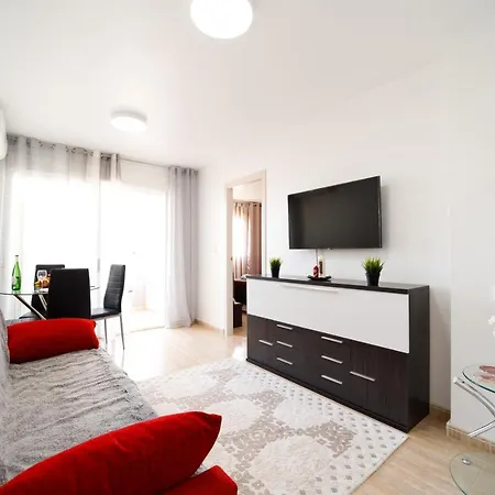 прекрасная где есть бассейн и парковка Apartamento Torrevieja